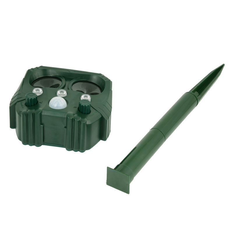 KCASA 529 Solar Energy Animal Repeller Ultrasonic Animal Repeller USB Charging Garden Cat Dog Repeller