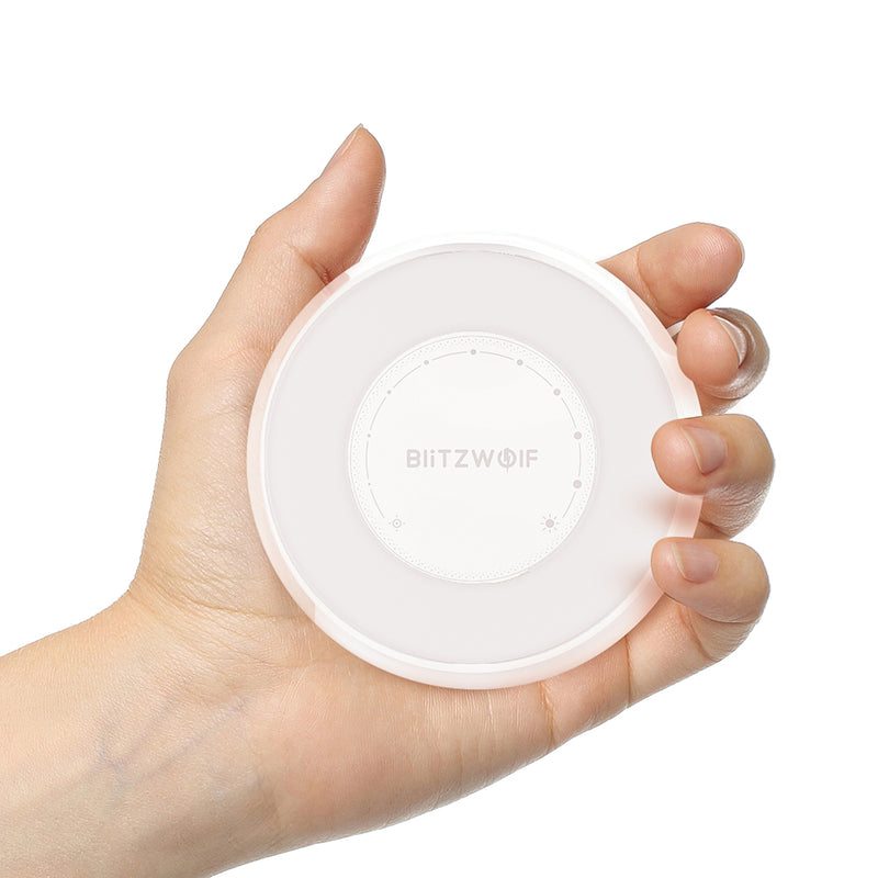 BlitzWolf BW-LT22 Radar Sensor LED Night Light Dry Battery Touch Dimming Handling For Home