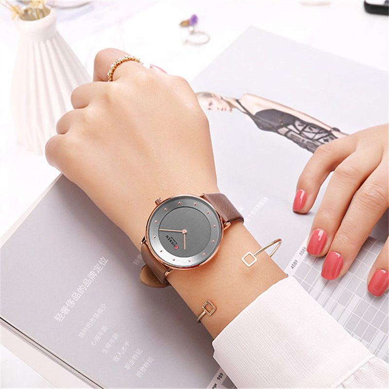 CURREN 9033 Ultra Thin Dial Case Casual Style Quartz Watch Leather Band Business Women Watch