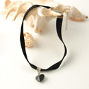 Black Velvet Choker Crystal Heart Pendant Gothic Handmade PUNK Necklace (Si F1W5