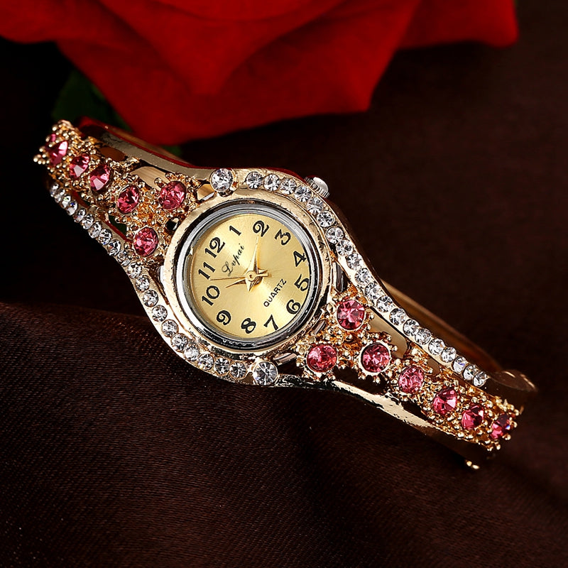LVPAI XR1959 Fashionable Ladies Bracelet Watch Rhinestone Clock Quartz Watch