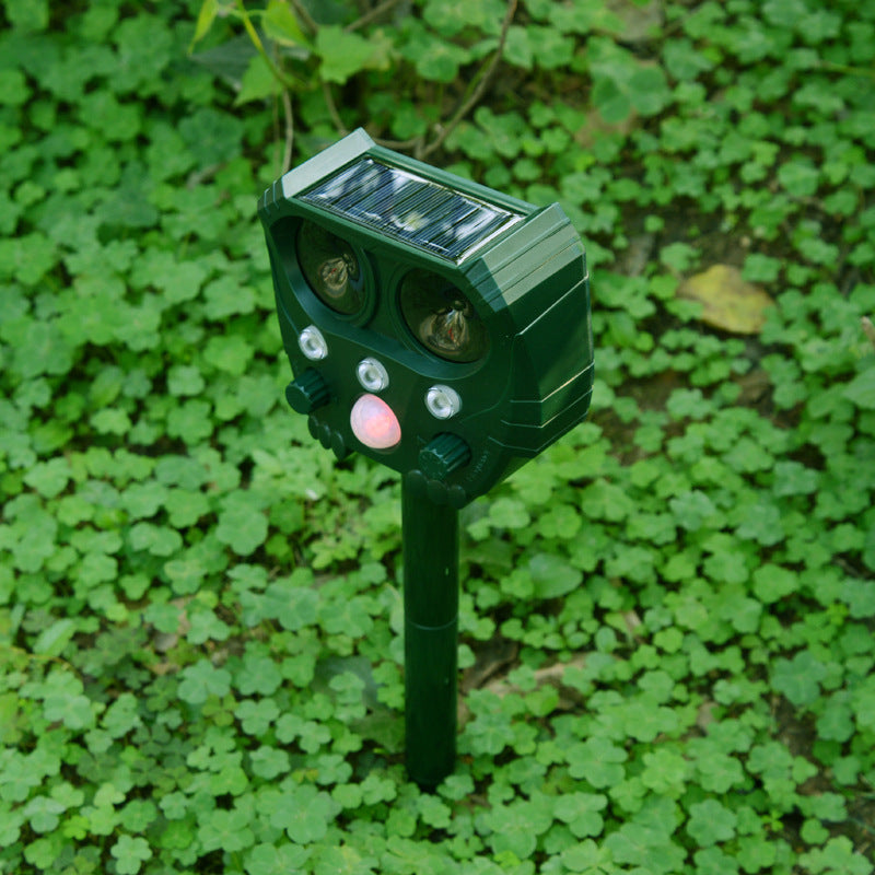 KCASA 529 Solar Energy Animal Repeller Ultrasonic Animal Repeller USB Charging Garden Cat Dog Repeller