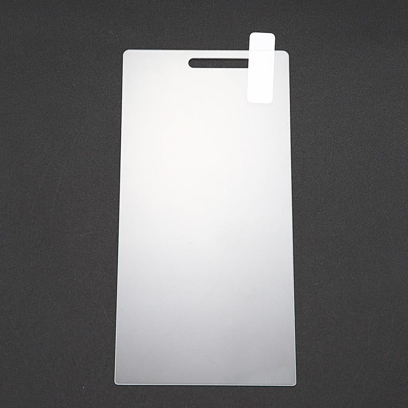 Ultra-resistant protective film in Tempered Glass with a thickness of only  E8S1