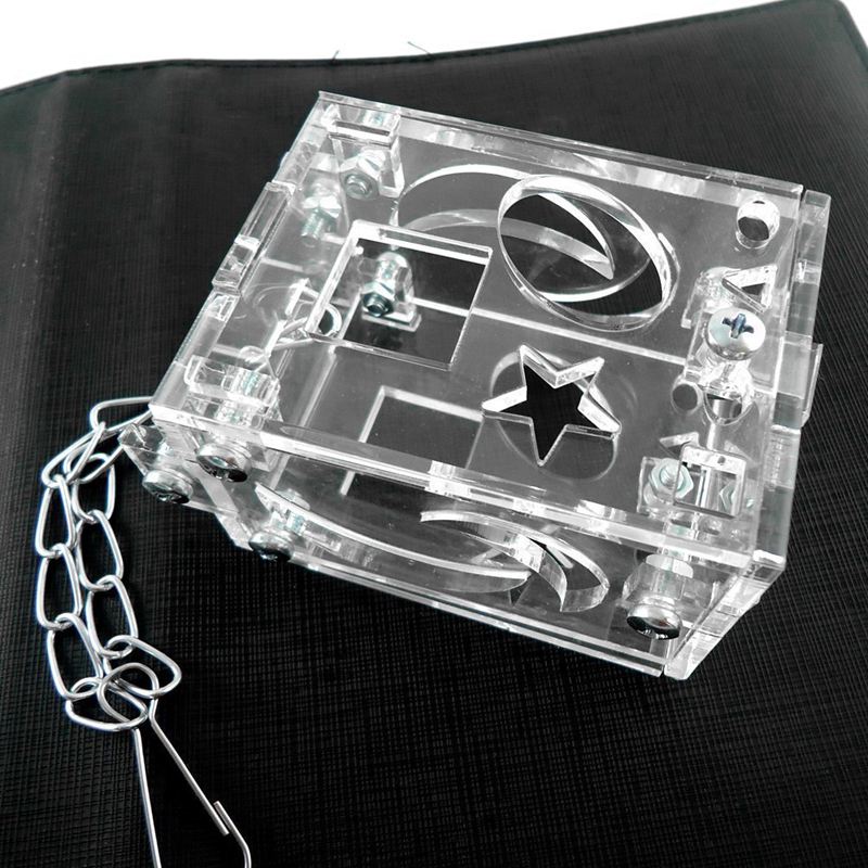 Unique Parrot Bird Cage Feeder Hang Foraging Toys Pet Treat Hunt Macaw Cock Y8H4