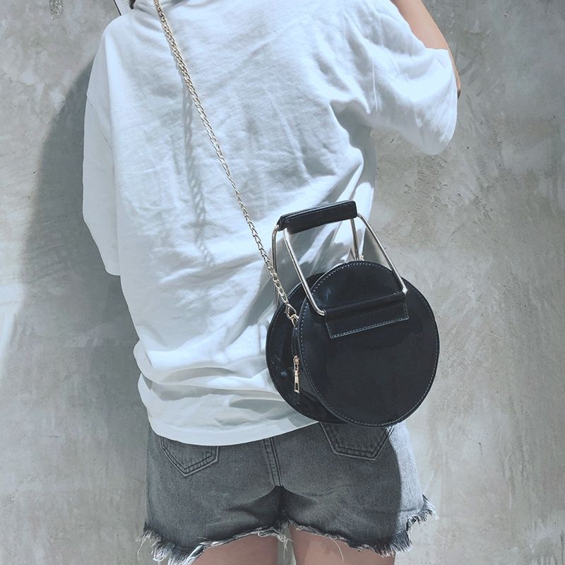 Circular Glossy PU Leather Retro Metal Ring Handbag Small Round Women Shoul Z2A8