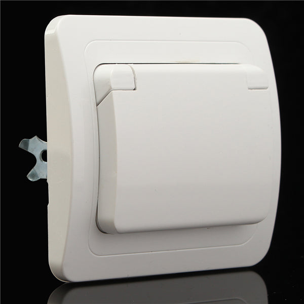 250V 16A 82x82mm EU Plug Wall Waterproof Socket Charger Port Outlet