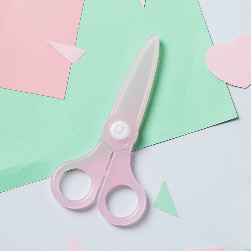 Jordan&Judy JJ-YD0013 1 PCS Mini Scissors Round Head Plastic Children Safety Scissors Student Kids Paper Cutting Minions Supplies for Kindergarten School