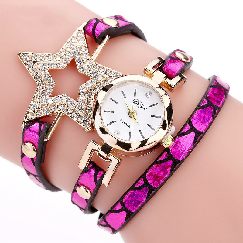 DUOYA 328 Five Pointed Star Retro Style Women Bracelet Watch Leather Band Quartz Watch