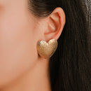 Retro Peach Heart Woman Earrings Frosted Metal Earrings Ethnic Style Exagge U9Z7
