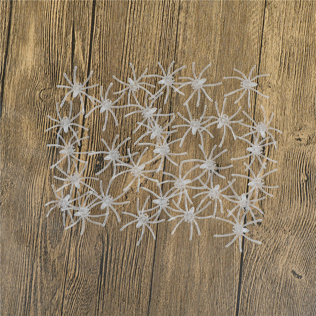 30Pcs/Pack Halloween Decorative Spiders Small Plastic Fake Spider Prank Haunted House Decorations