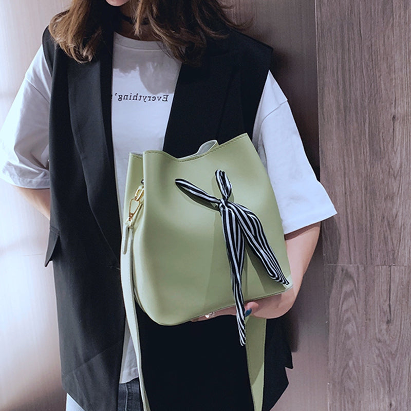 Women'S Scarf Bucket Bag Pu Leather Messenger Bag Ladies Single Shoulder Mo Q1B3