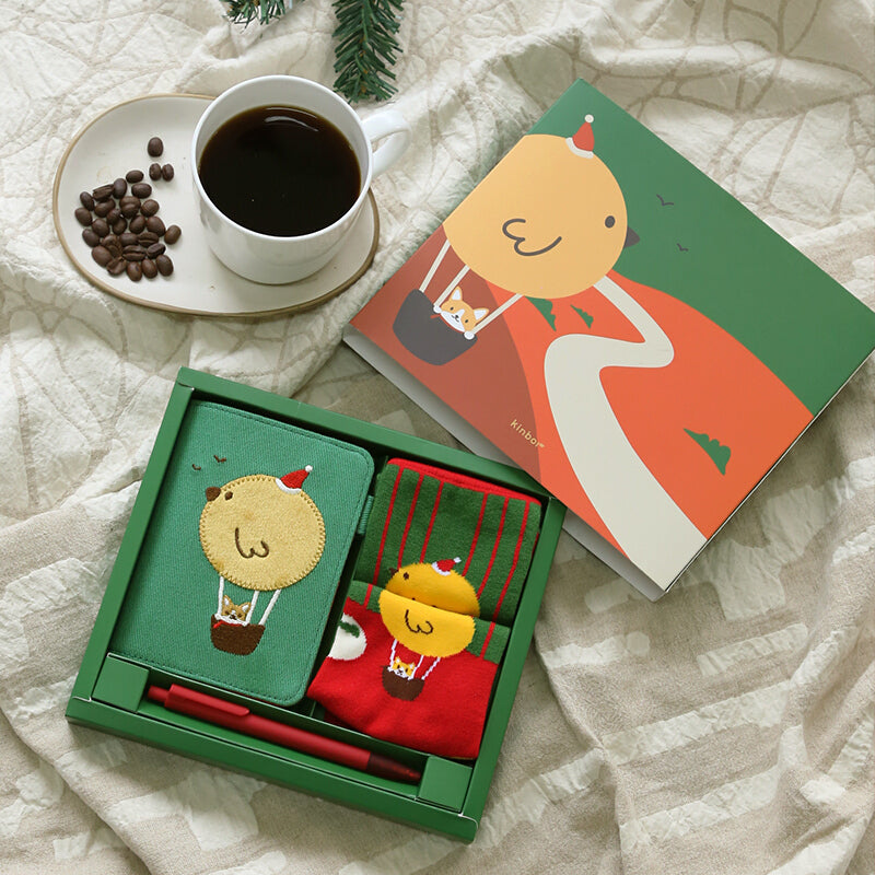 Kinbor DTB6578 Christmas Stationery Gift Box Set Cute B7 Notebook + Socks + Gel Pen Gifts for Family Friends