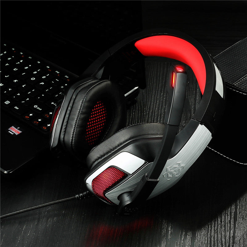 V4 3.5mm Wired Control Lighting Gaming Deep Bass Headphone Noise Cancelling Metal Headset With Mic