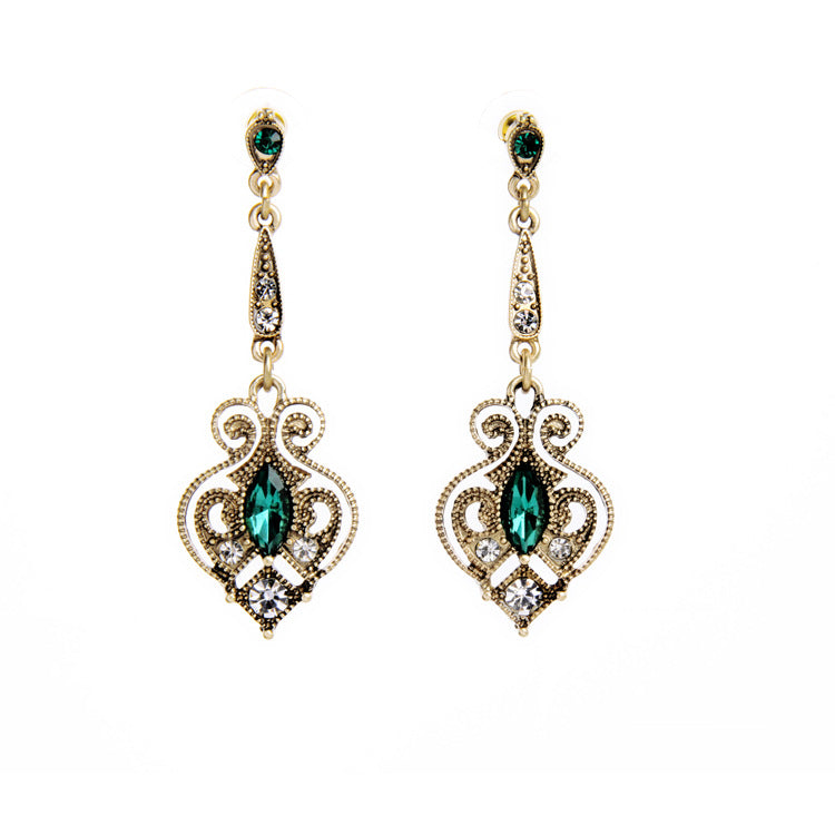 Retro Peach Heart Elegant Earring Green Gem Ear Drop For Women