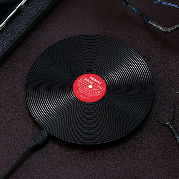Remax 10W 7.5W Vinyl Qi Fast Wireless Charger Charging Pad For iPhone X 8Plus Xiaomi Mix 2S S9