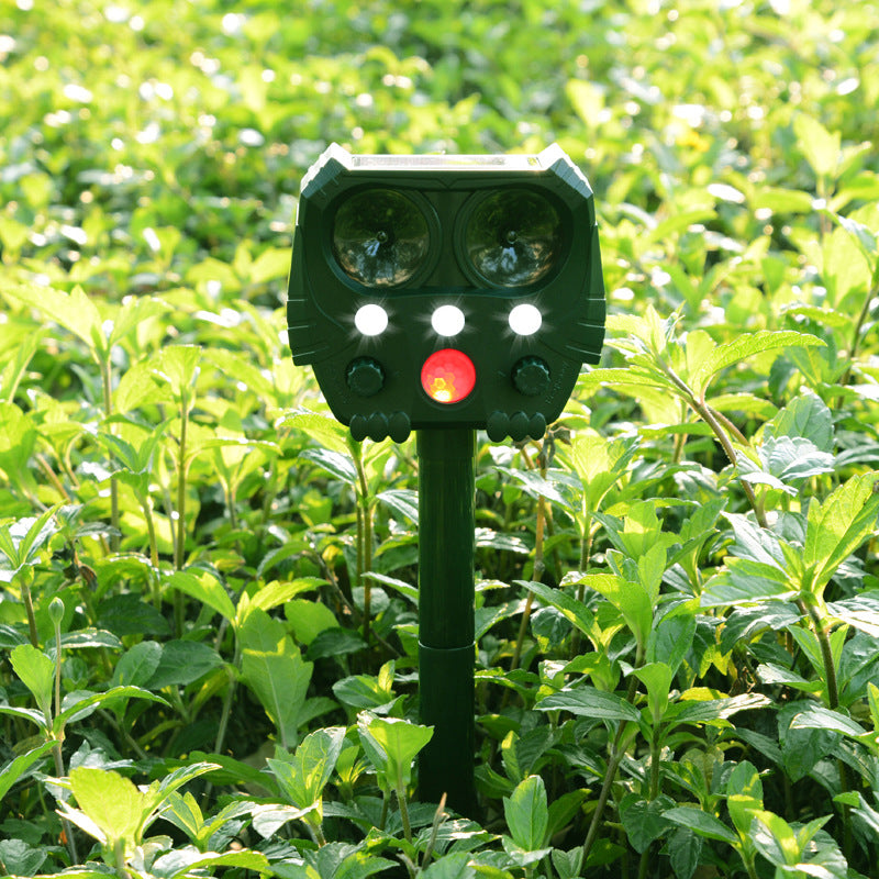 KCASA 529 Solar Energy Animal Repeller Ultrasonic Animal Repeller USB Charging Garden Cat Dog Repeller