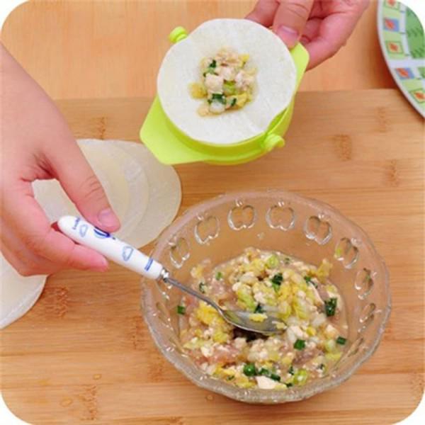 1Pc Dumpling Press Turnover Ravioli Tool Mould Maker