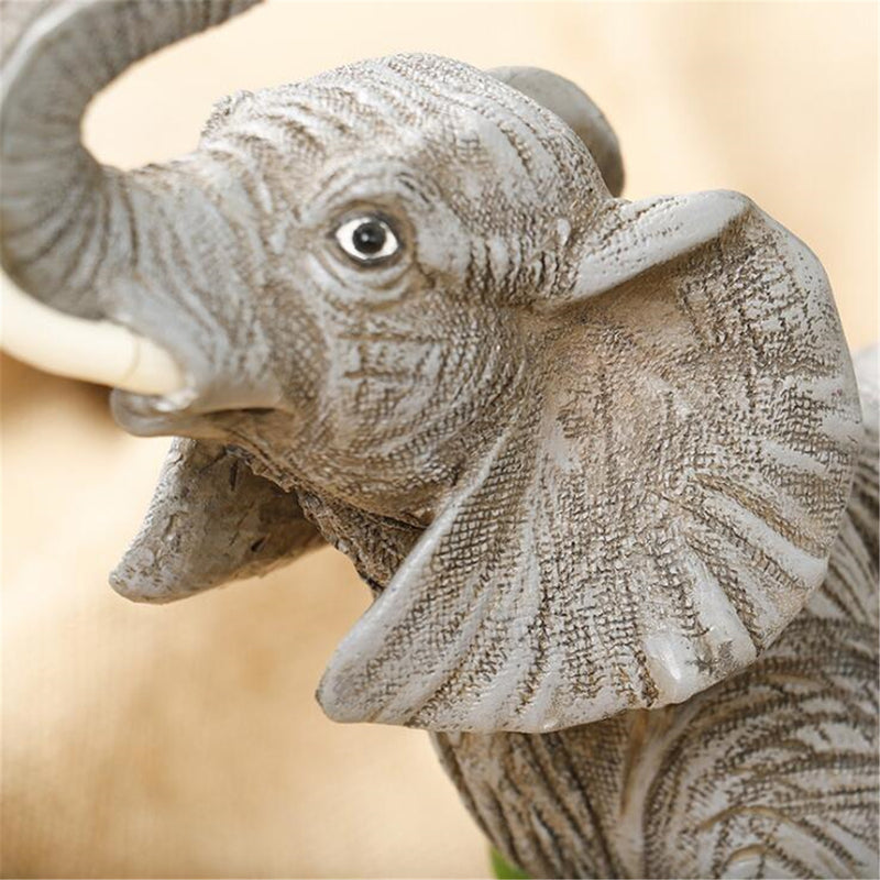 Antiqued Walking ELEPHANT Ornament Figurine Statues Garden Gift Sculptures Decorations