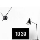 Backwards Metal Wall Clock Modern Reverse Round Decorative Wall Watch Wall Clock Home Decor Contemporary Wall Art