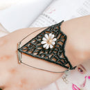 Fresh Lady Fashion Hollow Lace Daisy Flower Simple All-Match Charm Bracelet