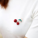 Sweet Red Cherry Brooch Faux Pearl Lapel Pin Hat Pin Clips Luxury Ornaments