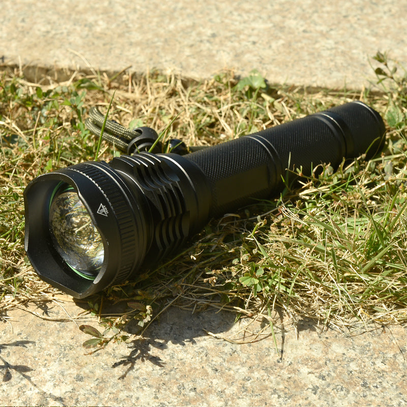 XANES 1401B XHP50 2150Lumens Brightness Zoomable LED Flashlight 18650/26650