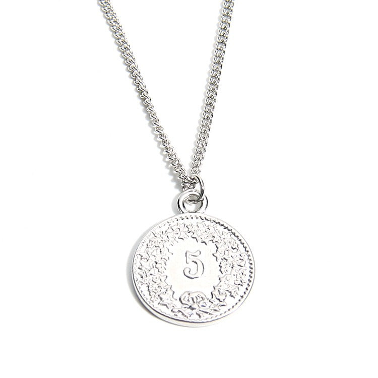 Trendy Queen Head Coin Necklace Gold Pendant Clavicle Necklace For Women