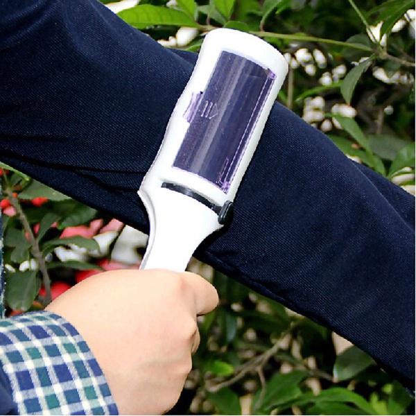1PC Electrostatic Hair Remover Dust Suction Cleaning Brush For Clothing