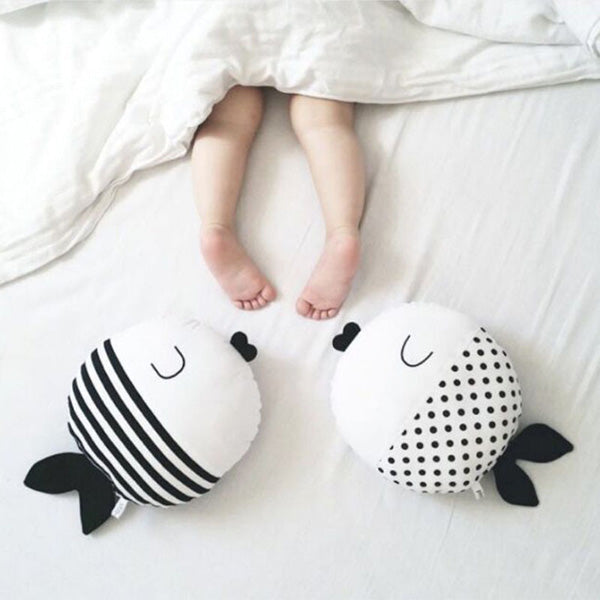 Cute Dot Stripe Kiss Fish Throw Pillow Cotton Cloth Sofa Car Bedding Cushion Home Decoration