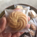 Pack of 100PCS Self Adhesive Cookies Cake Storage Holder Bag Gift Biscuits Candy Bag Party Supplies 8cm X 10cm Clear