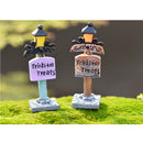 Durable Micro Landscape Mini Resin Miniature Bonsai Fairy Garden Decor Street Signpost Statue Home Garden Decor Purple