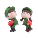 Mini Lifelike Soldiers Couple Statue Home Garden Landscape Decor Sculpture