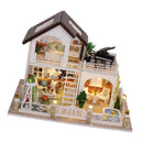 1:24 Scale DIY Handcraft Miniature Project Kit Wooden Dolls House Model - Holiday Villa with Dust Cover - Home Display Decor Gift