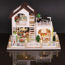 1:24 Scale DIY Handcraft Miniature Project Kit Wooden Dolls House Model - Holiday Villa with Dust Cover - Home Display Decor Gift