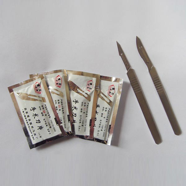 DANIU 40pcs Carbon Steel Surgical Scalpel Blade with 2pcs Handle