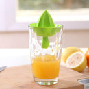 Kitchen Non-slip Plastic Handle Manual Lemon Squeezer Juicer Green