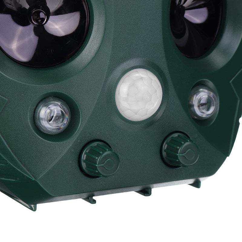Solar Ultrasonic Pest Animal Repeller LED PIR Motion Bird Cat Rat Dog Repellent Pest Repellent with LED Flashing Light