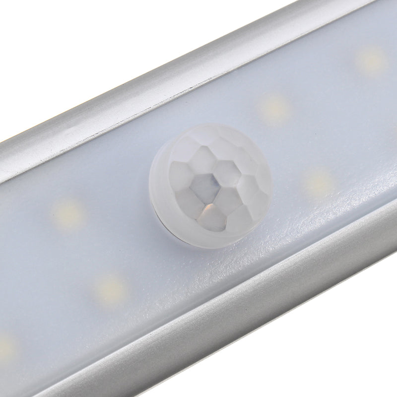 LUSTREON Wireless 68 LED PIR Motion Sensor Cabinet Light USB Rechargeable Magnetic Closet Wardrobe