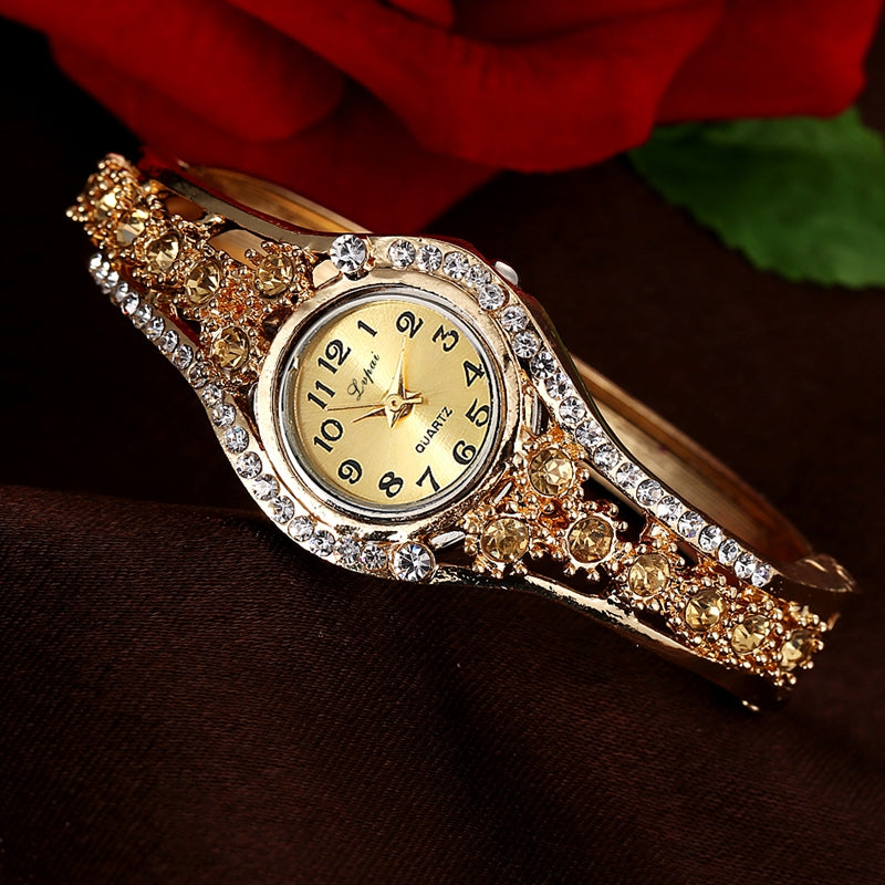 LVPAI XR1959 Fashionable Ladies Bracelet Watch Rhinestone Clock Quartz Watch