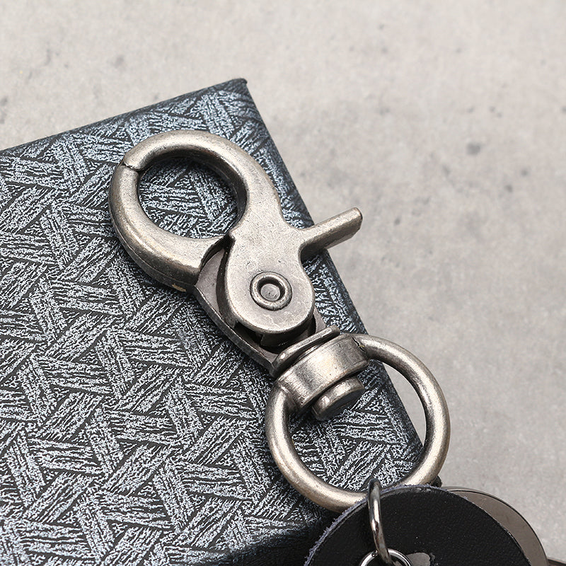 Gun Black Skull Pattern Keychain Feather Pendant Key Ring Halloween Gift for Unisex