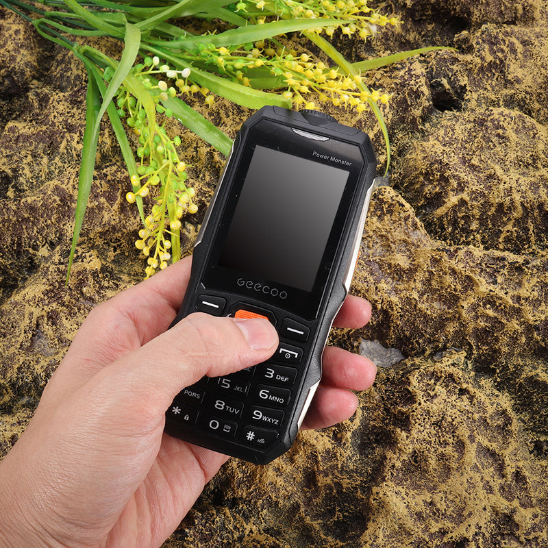 GEECOO Power Monster 2.4 Inch 5000mAh Power Bank With FM Flashlight Dual Camera Dual SIM Card  Dual Standby Feature Rggged Phone