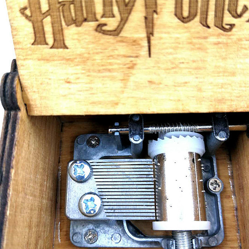 Creative Antique Carved Wooden Personalizable Music Box Beauty And The Beast Handmade Engraved Christmas New Year Birthday Gift