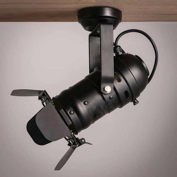 RetroMinimalist American Country LED Tracking Light Spot Lightts Ceiling Lamp 110V 220V