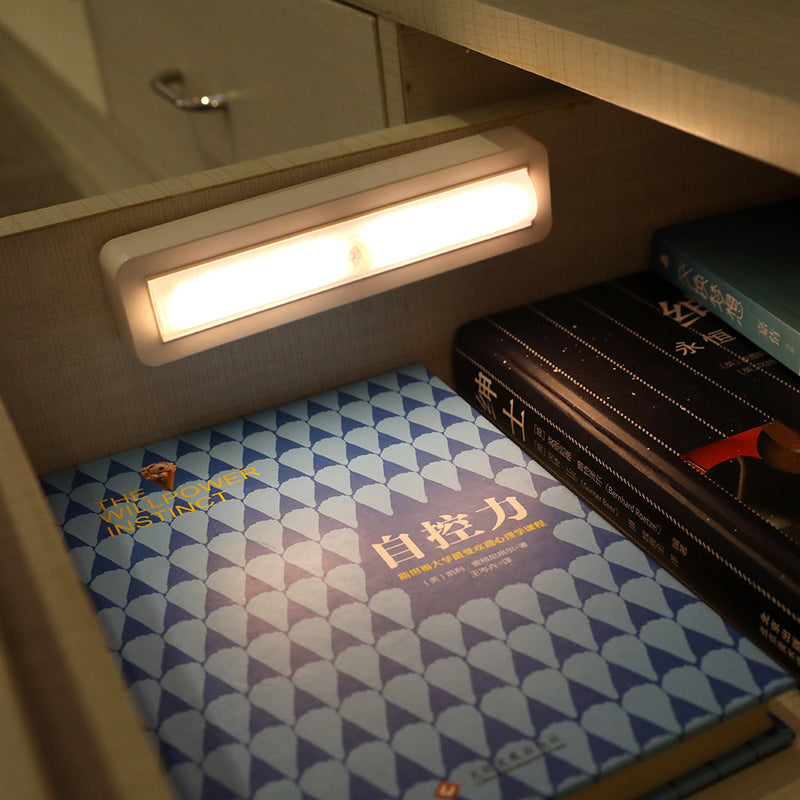 Battery Power 0.7W 8 LED Light-controlled PIR Motion Sensor Cabinet Night Light for Cupboard Closet