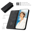 For OnePlus 10 Pro Skin Feel Magnetic S-type Leather Phone Case(Black)