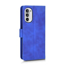 For Motorola Moto G52 Skin Feel Magnetic Flip Leather Phone Case(Blue)