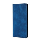 For Motorola Moto G52 4G/G82 5G Skin Feel Magnetic Horizontal Flip Leather Phone Case(Blue)