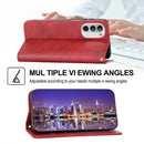 For Motorola Moto G52 4G / G82 5G / G71S Cubic Grid Calf Texture Magnetic Closure Leather Phone Case(Red)