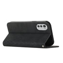 For Motorola Moto E32 4G/E32s Diamond Pattern Splicing Skin Feel Magnetic Phone Case(Black)