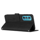 For Motorola Edge 30 Skin Feel Heart Pattern Leather Phone Case With Lanyard(Black)
